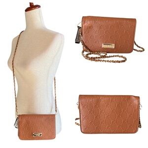 NEW! BEBE ALANA EMBOSSED SAFFIANO LEATHER CROSSBODY SLING BAG $59